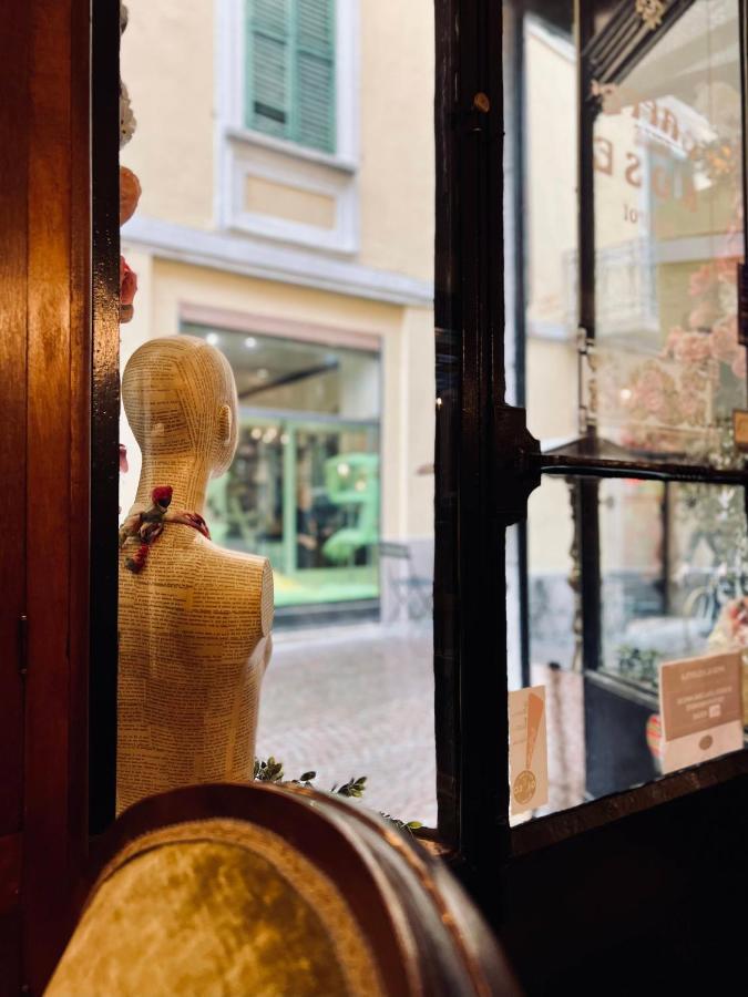 Caffe Delle Rose Les Chambres Verbania Exteriör bild